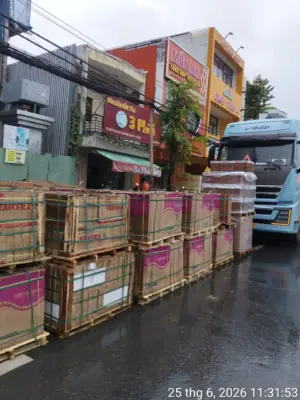VINAHOUSE – Chuyên Nghiệp Trong Từng Chuyến Xe Giao Gạch Đến Công Trình