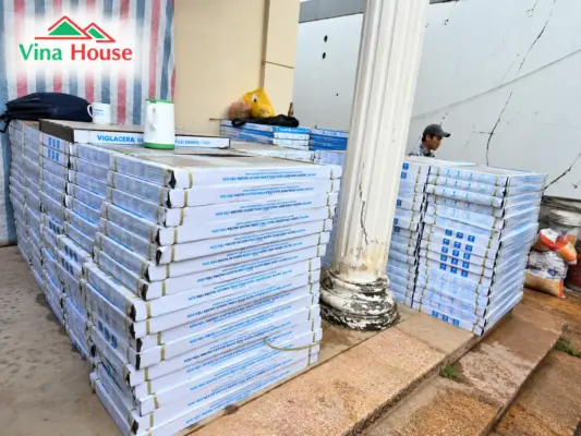 Vina House Giao Gạch Viglacera Đến Công Trình – Chất Lượng Trong Từng Viên Gạch, Tận Tâm Trong Từng Chuyến Giao